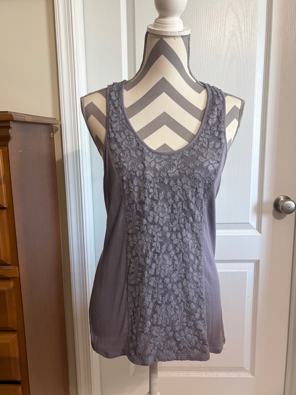 Moda International Victoria’s Secret Catalog Lace Tank Size Large